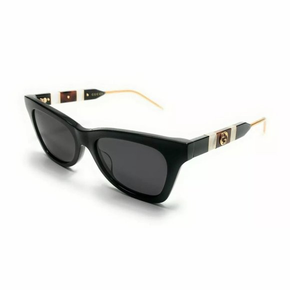 Gucci Accessories - Gucci Women's Black Sunglasses!